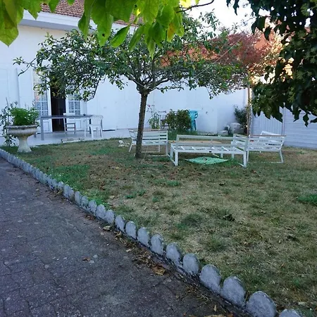 Holiday home Familiale Proche Ocean Soulac-sur-Mer