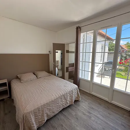 Holiday home Familiale Proche Ocean Soulac-sur-Mer